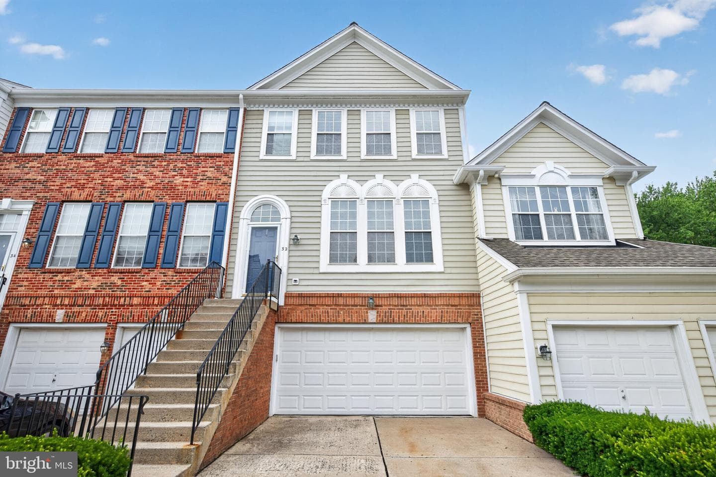 32 Charter Oak Court photo 1