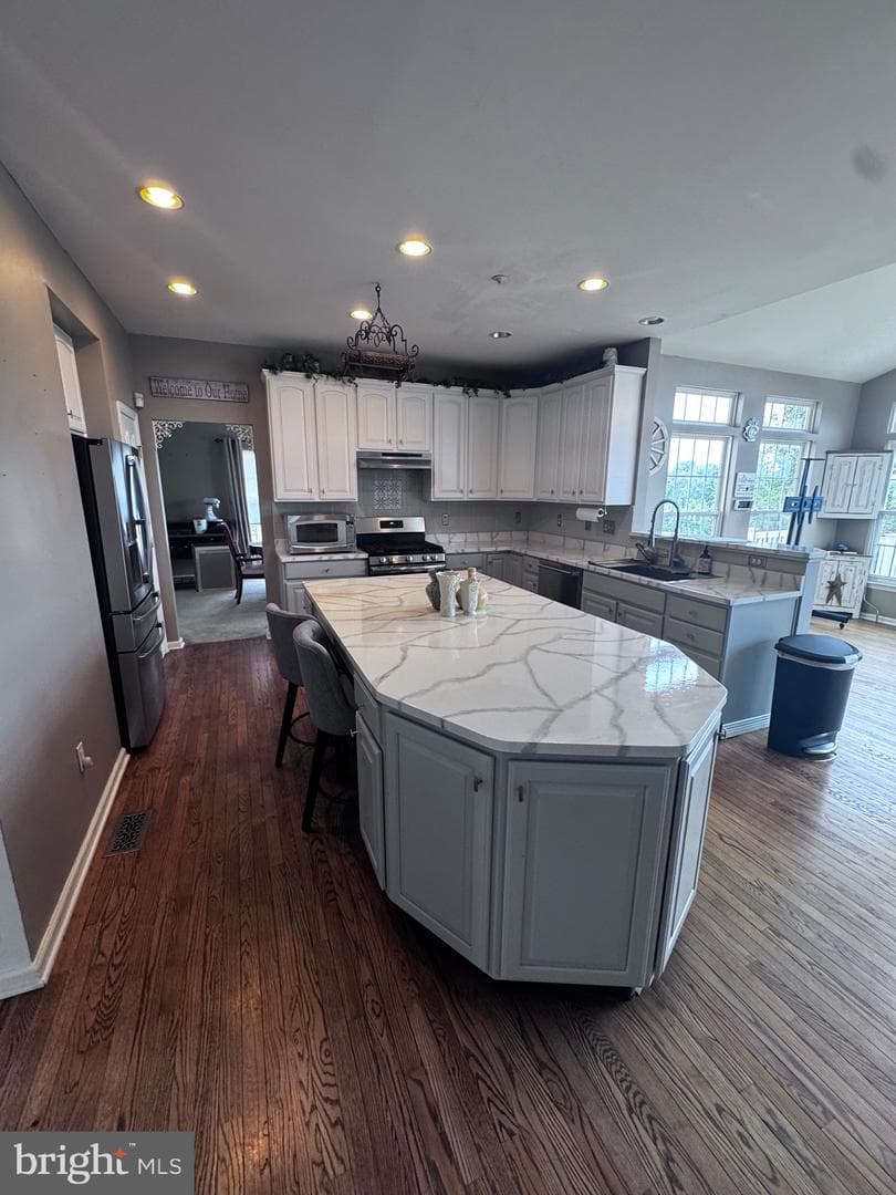 407 Winding Lane photo 10
