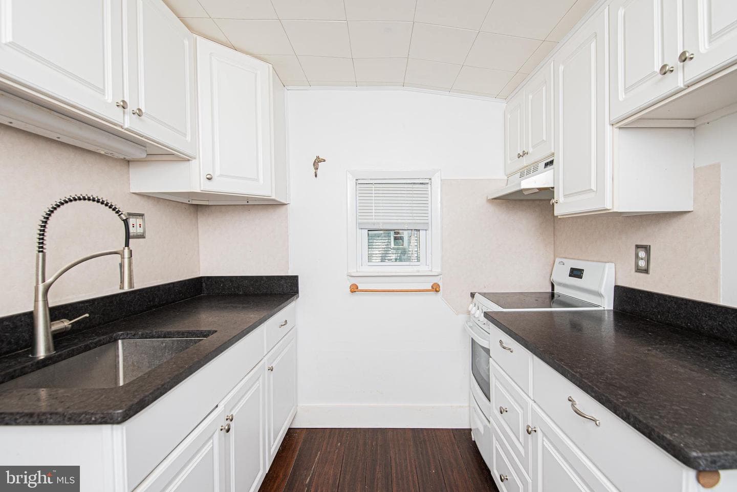 563 E Dark Hollow Road #170 Shawn Ln photo 23