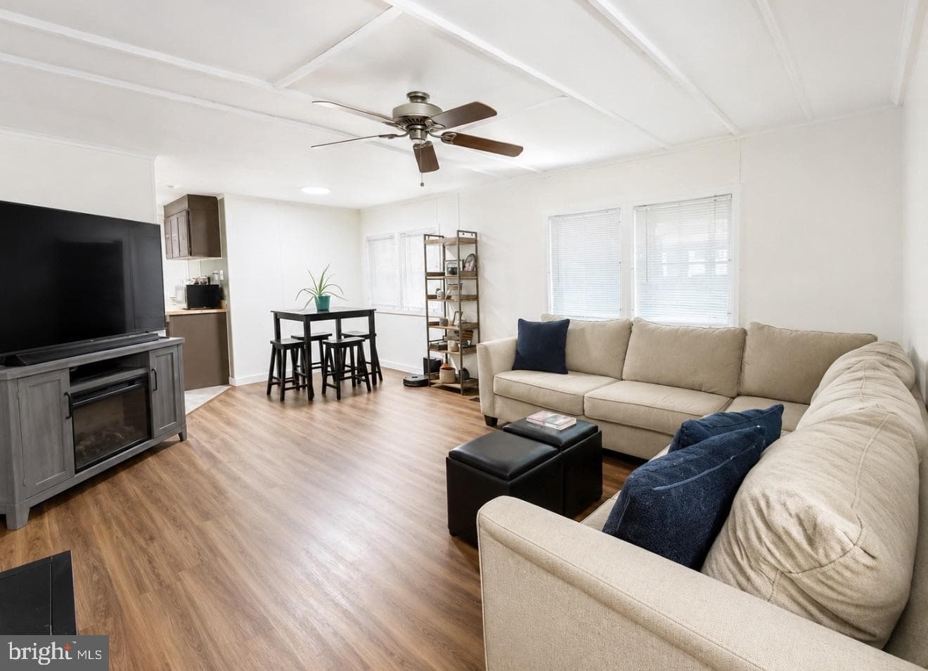 5071 Winterberry Drive photo 3