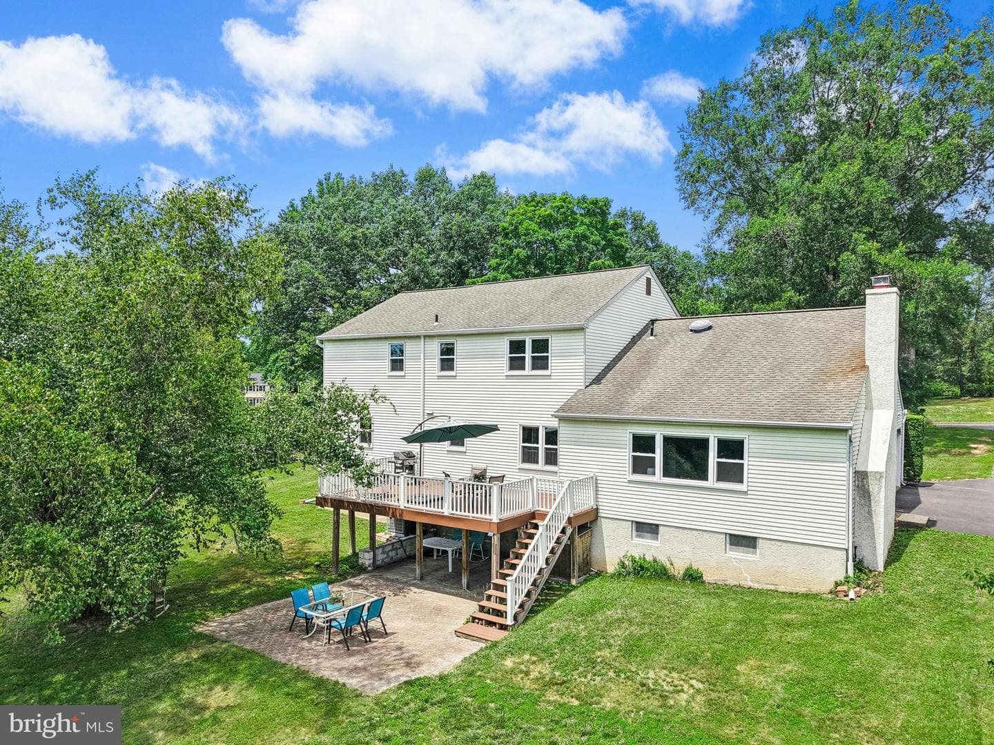 2608 Springhill Circle photo 38