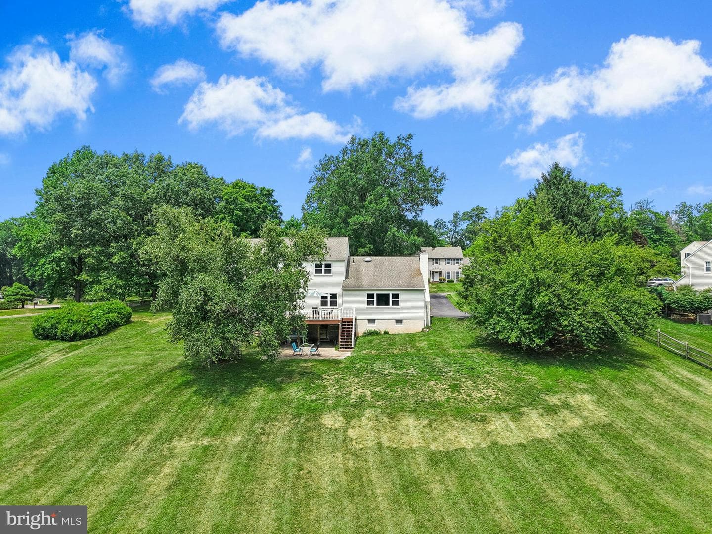 2608 Springhill Circle photo 39