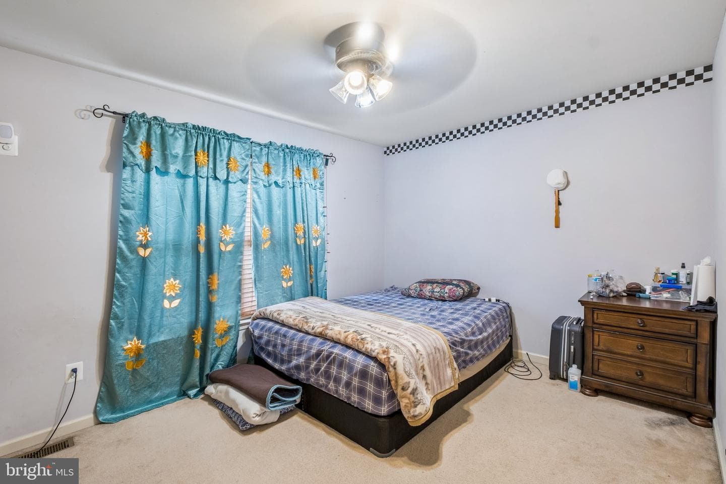 211 Tollgate Road photo 25