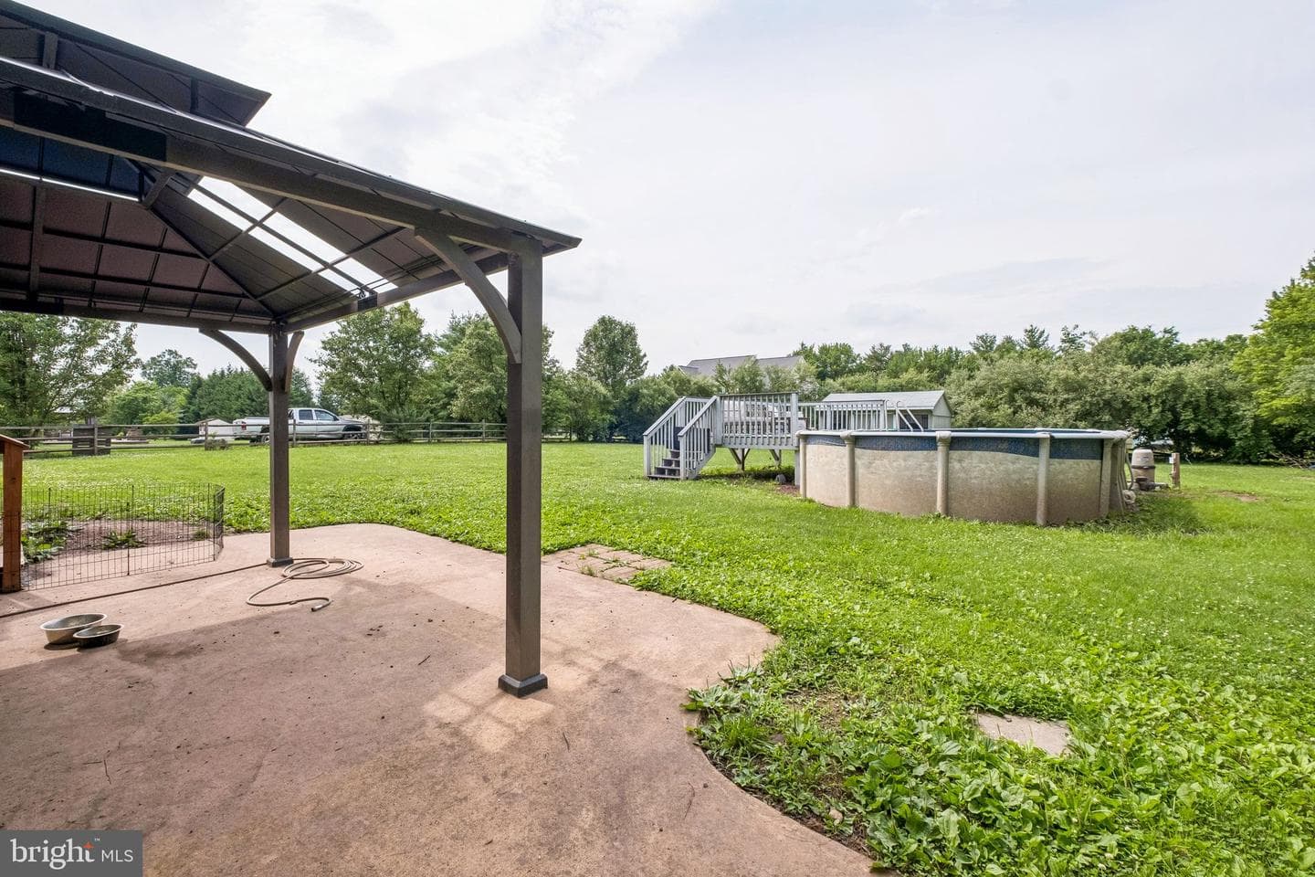 211 Tollgate Road photo 41