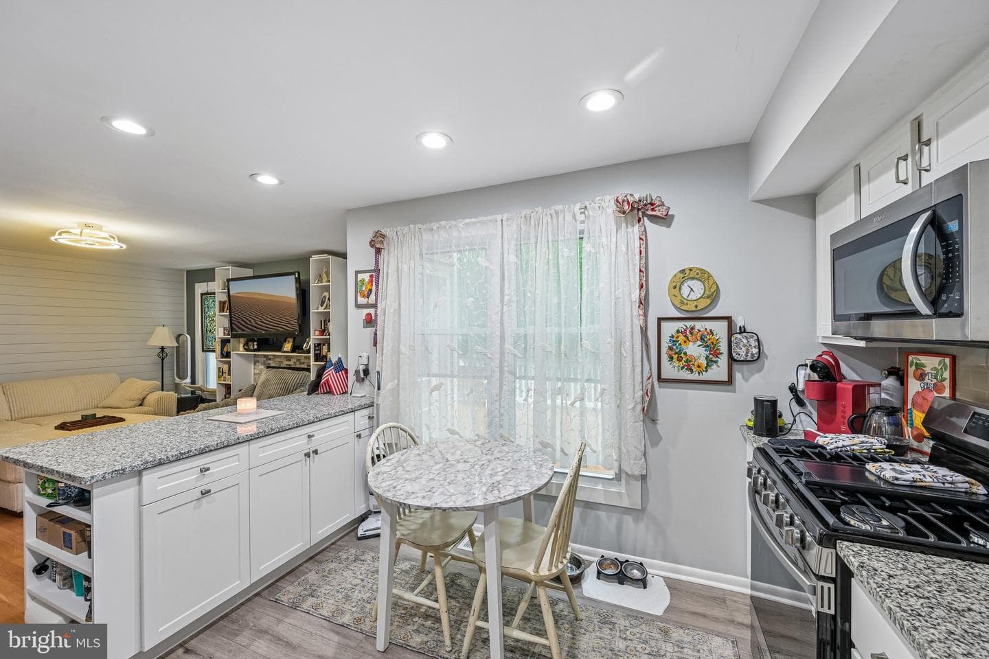 1564 Applewood Circle photo 19