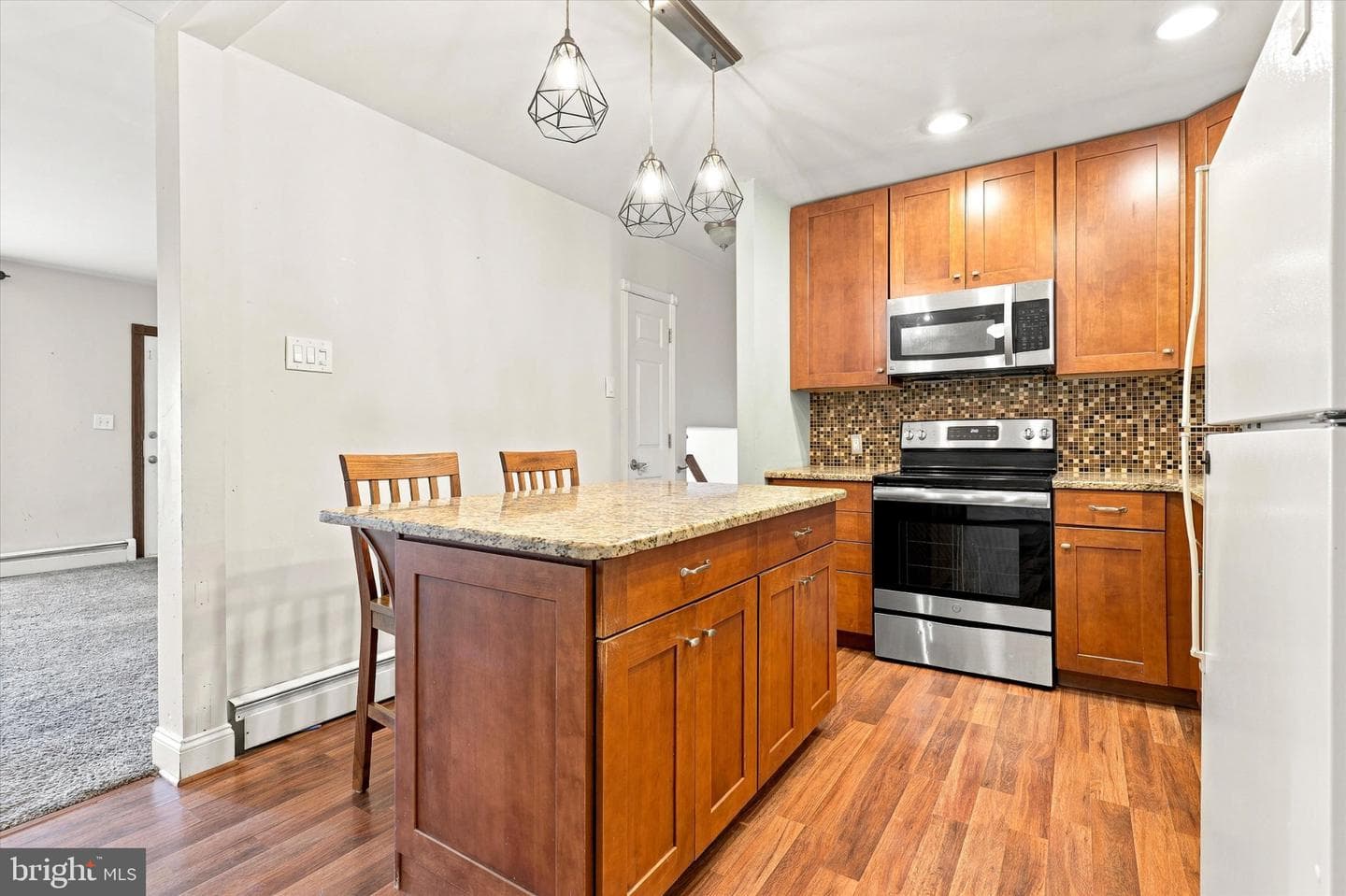 1229 Cornwells Avenue photo 5