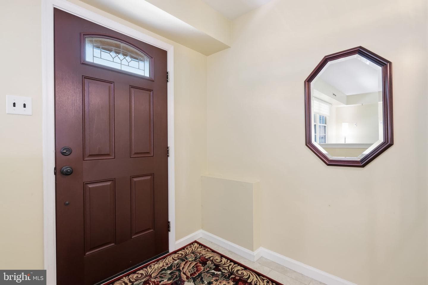 572 Sterling Street photo 6