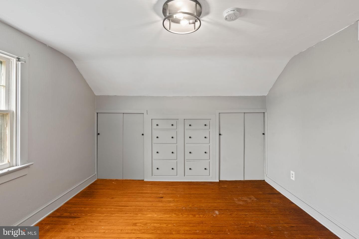 43 Elm Street photo 16