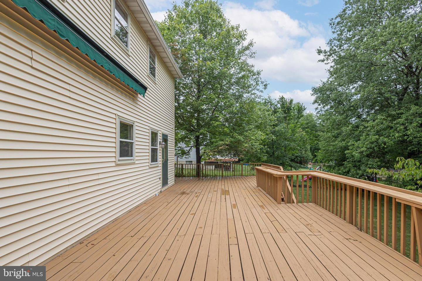 327 Thistle Lane photo 25