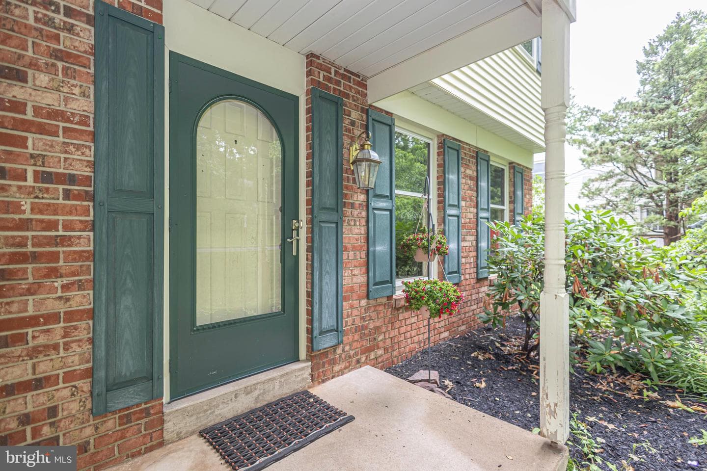 327 Thistle Lane photo 5