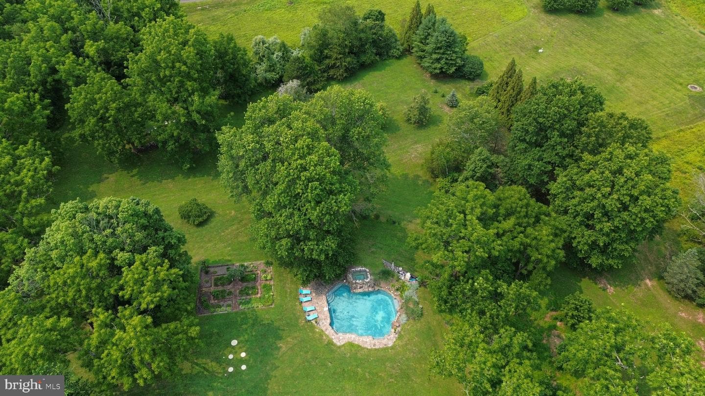 5792 Carversville Road photo 112