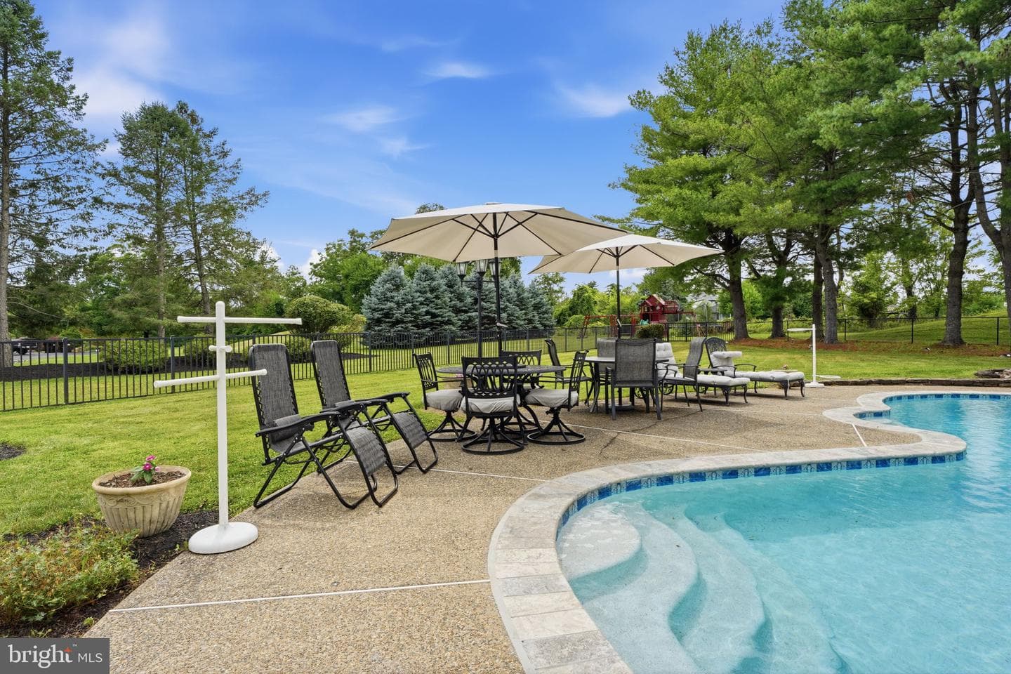 102 Whisper Wood Court photo 47