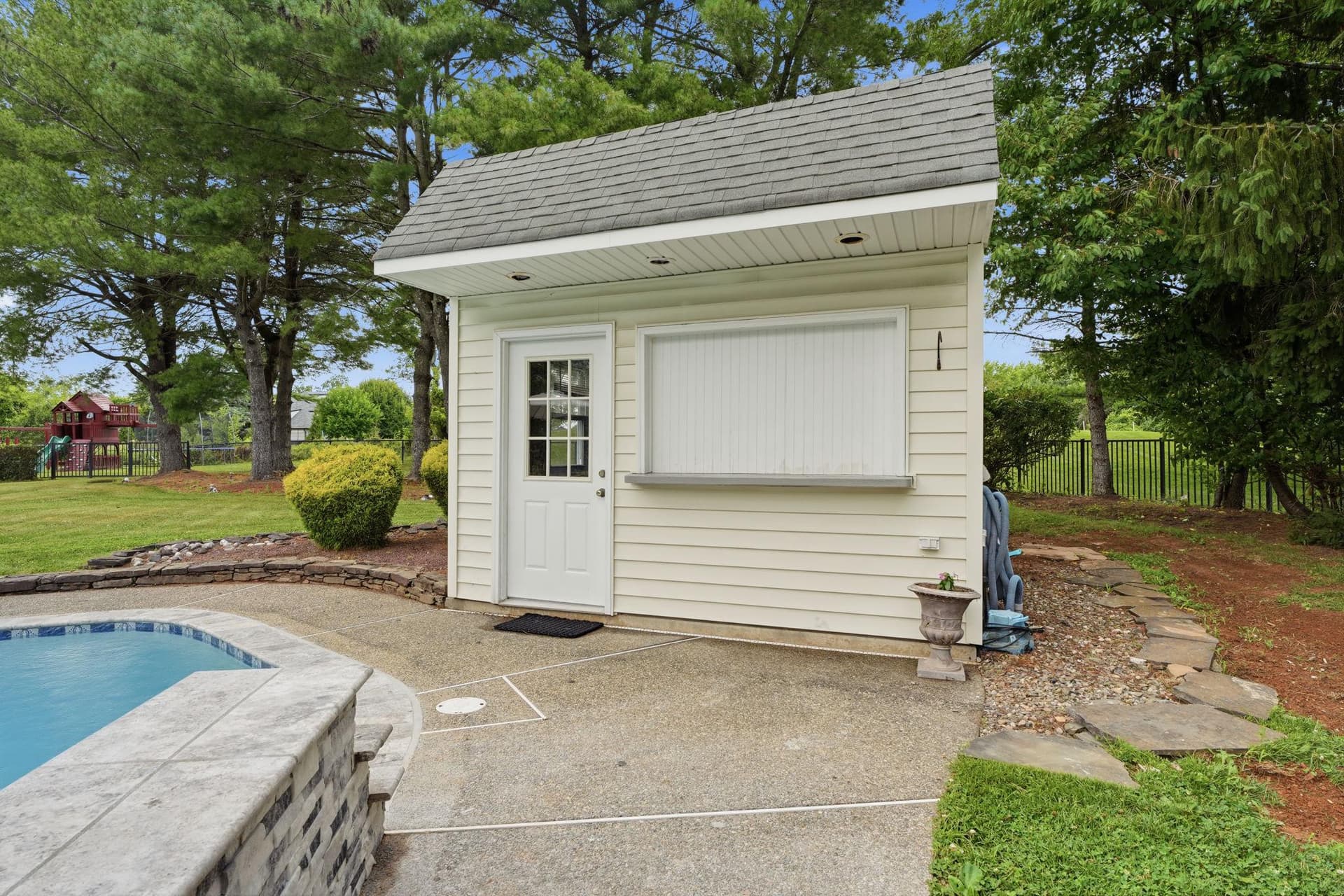 102 Whisper Wood Court photo 48