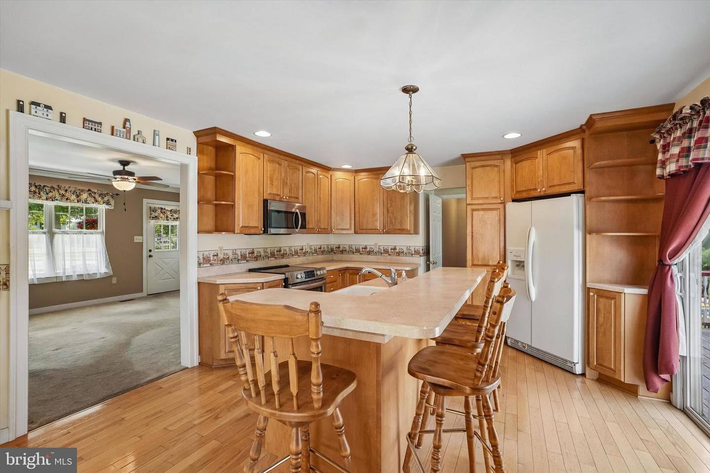 52 Castlewood Drive photo 9