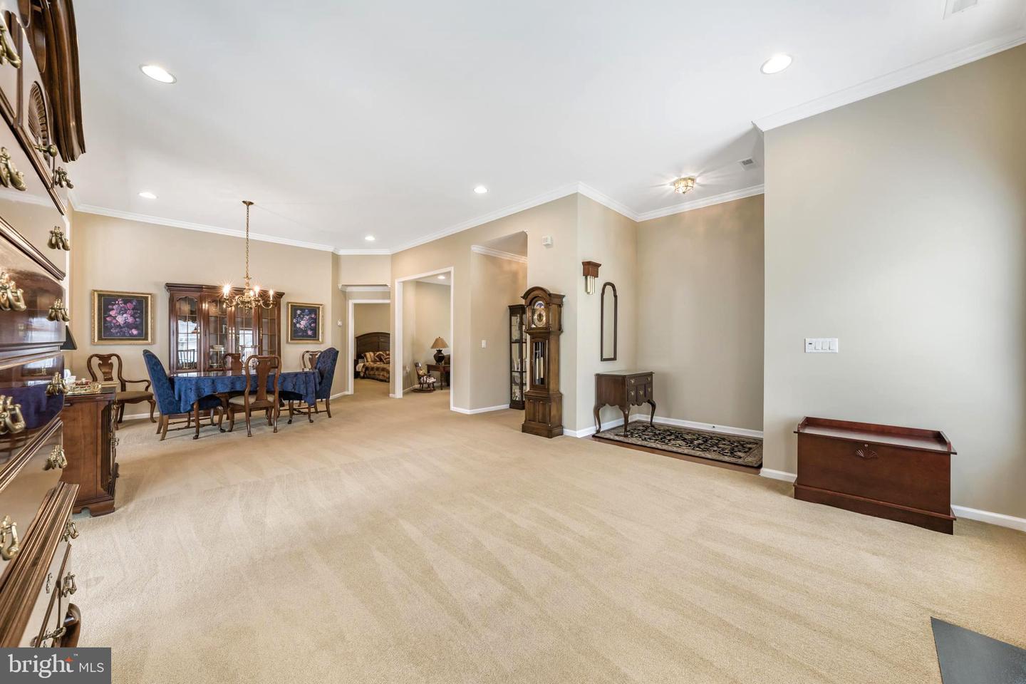 282 Willow Drive photo 10