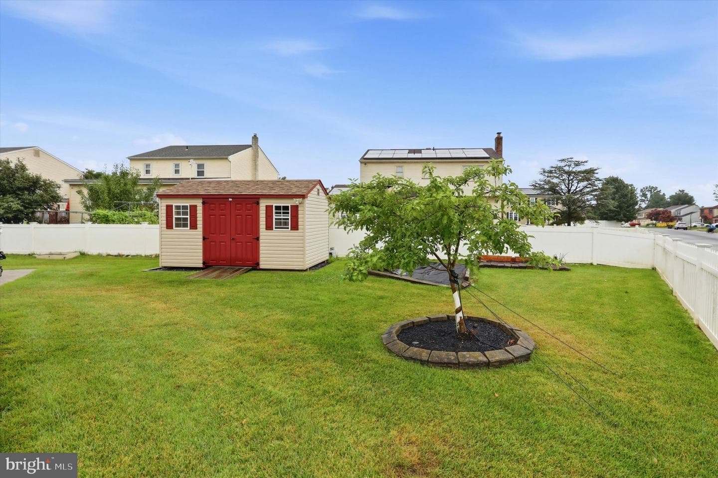 4168 Remo Crescent photo 22