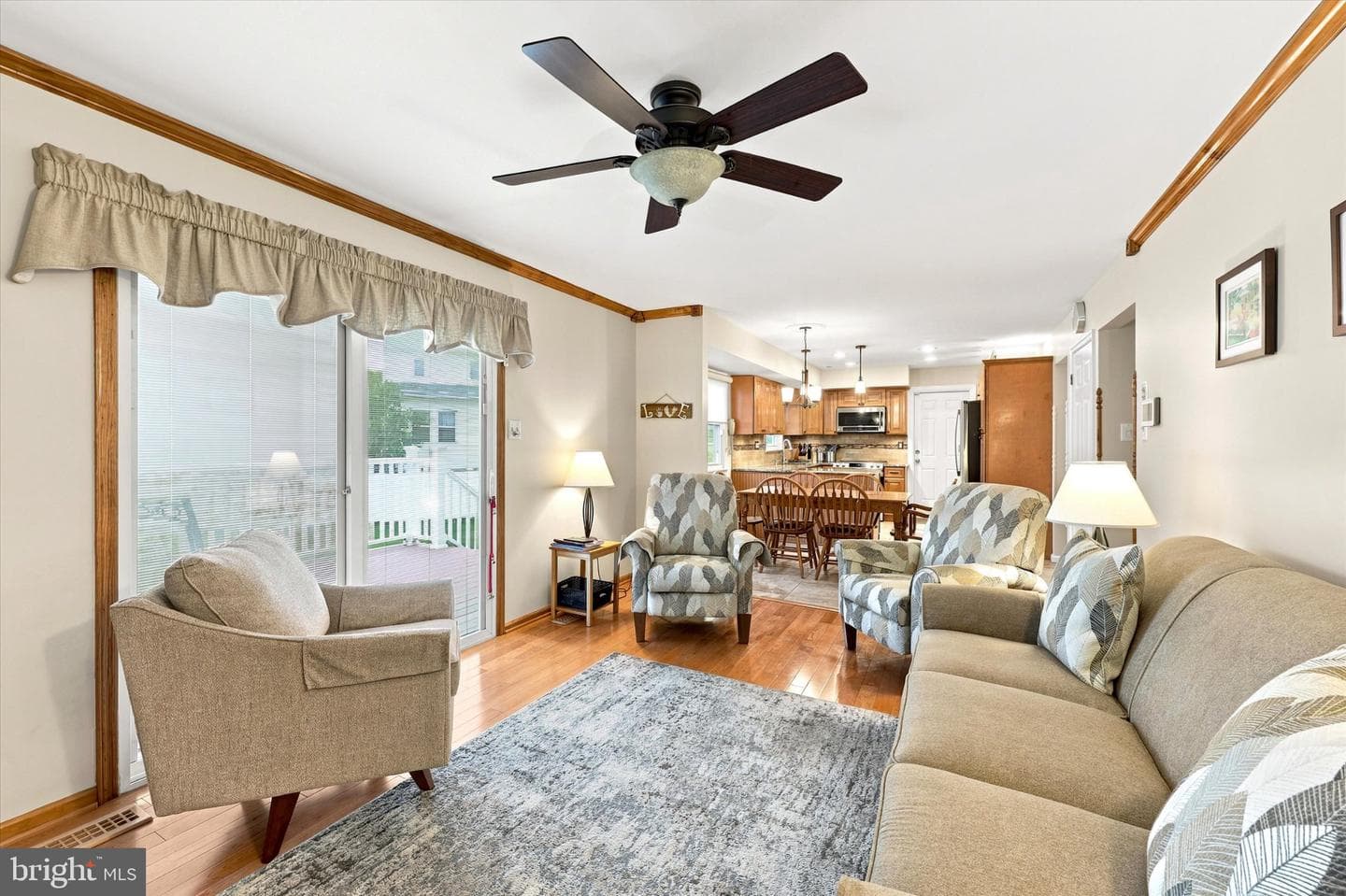4168 Remo Crescent photo 6