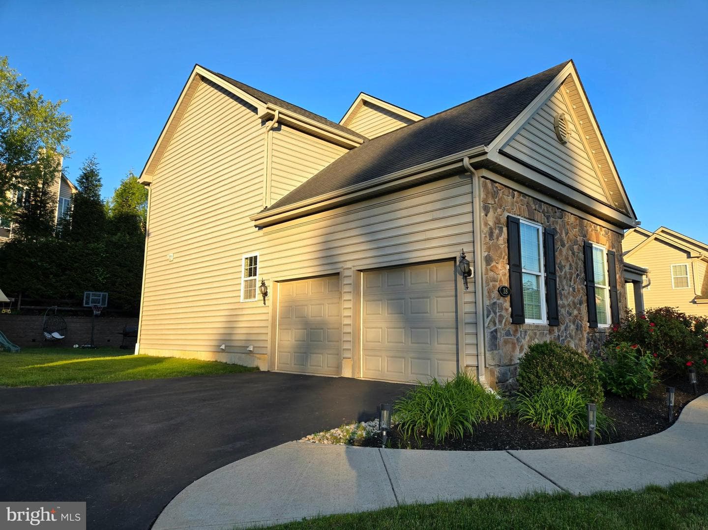18 Beechwood Boulevard photo 8