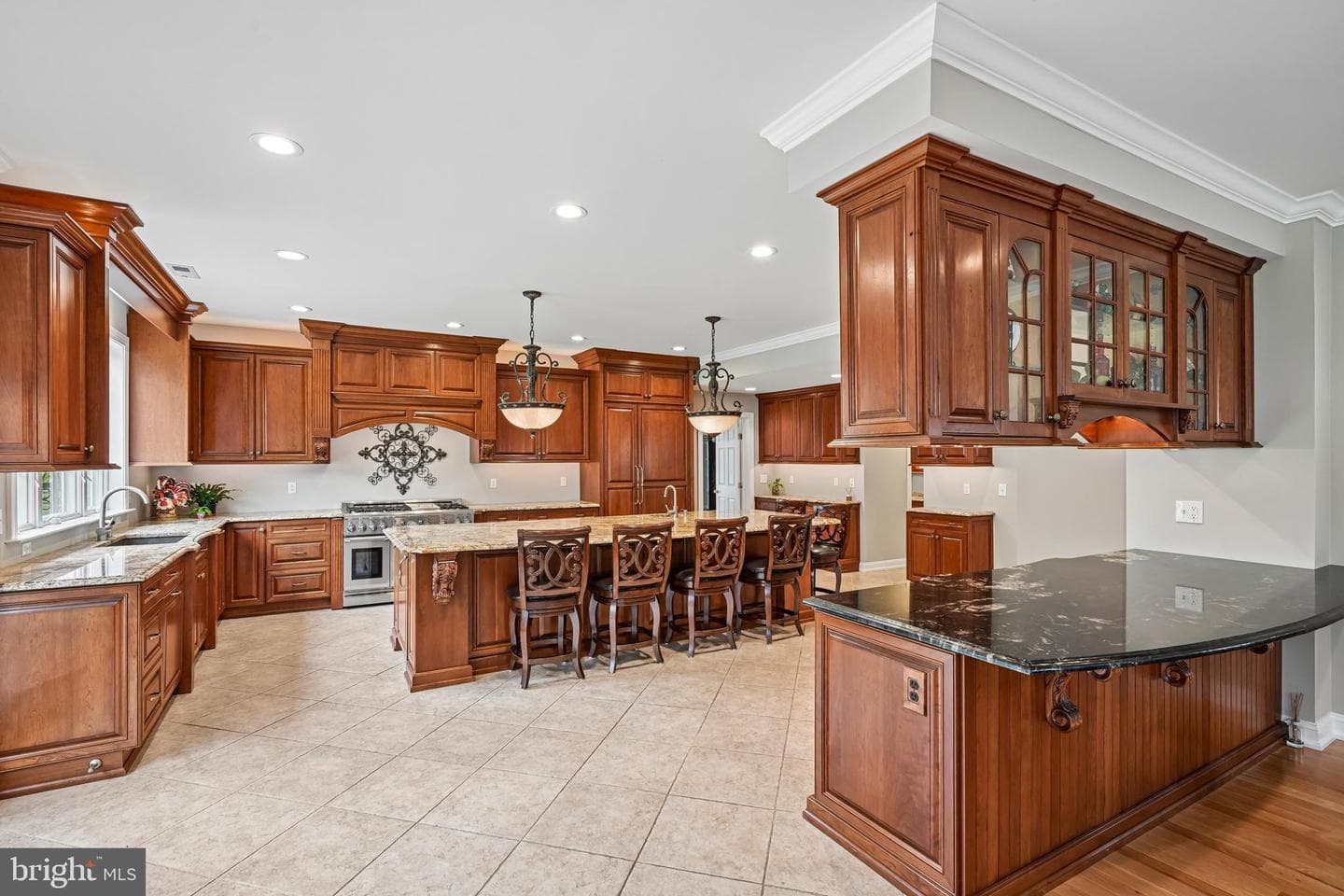 415 Hidden Oaks Drive photo 4