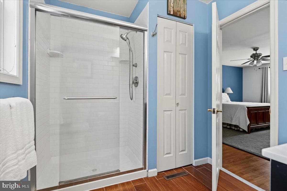 9 Brookdale Drive photo 17