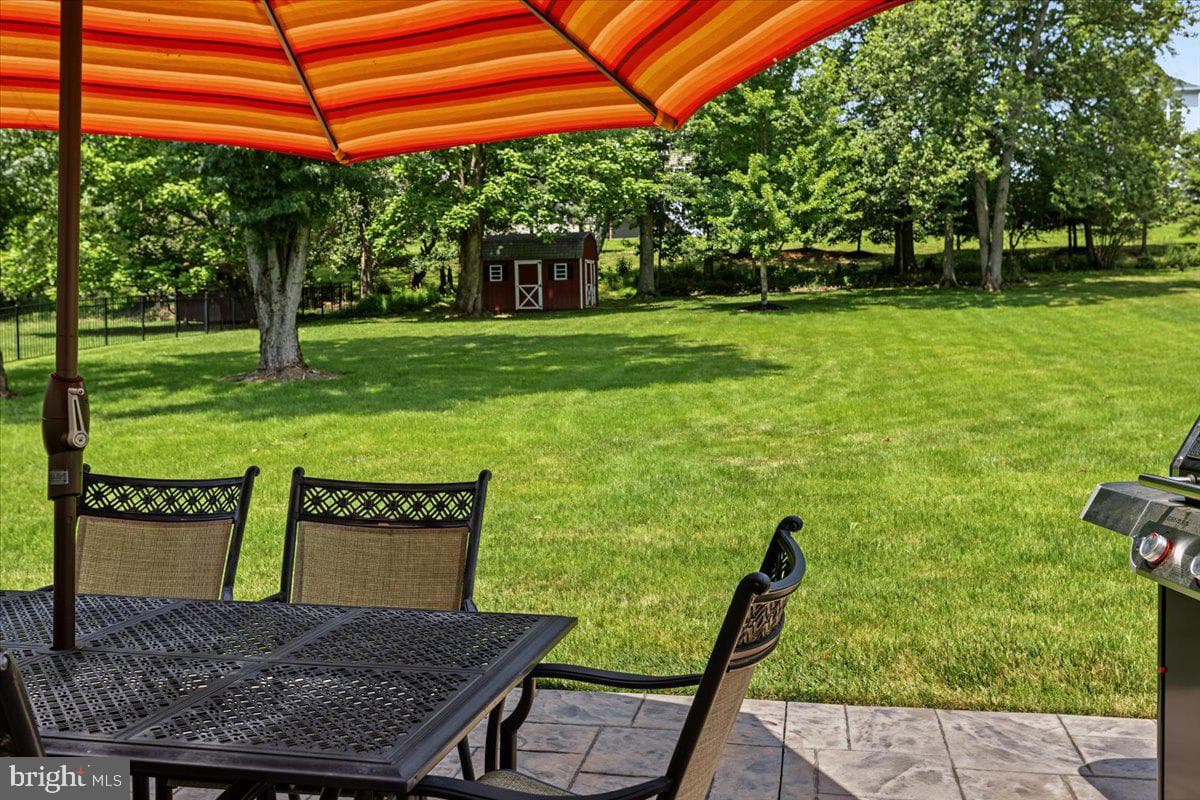 9 Brookdale Drive photo 27