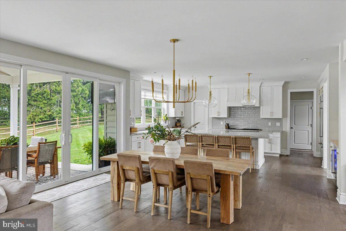 9 Foxtail Lane photo 18