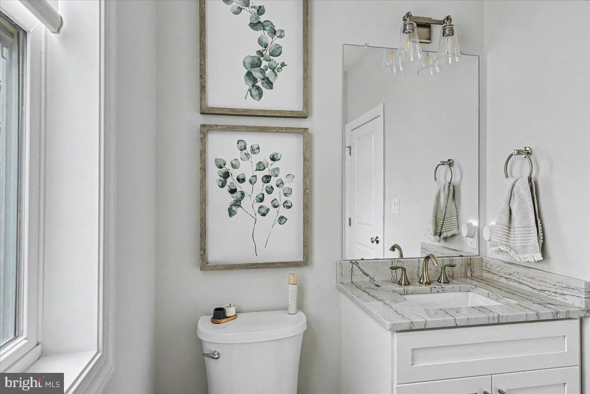 9 Foxtail Lane photo 29