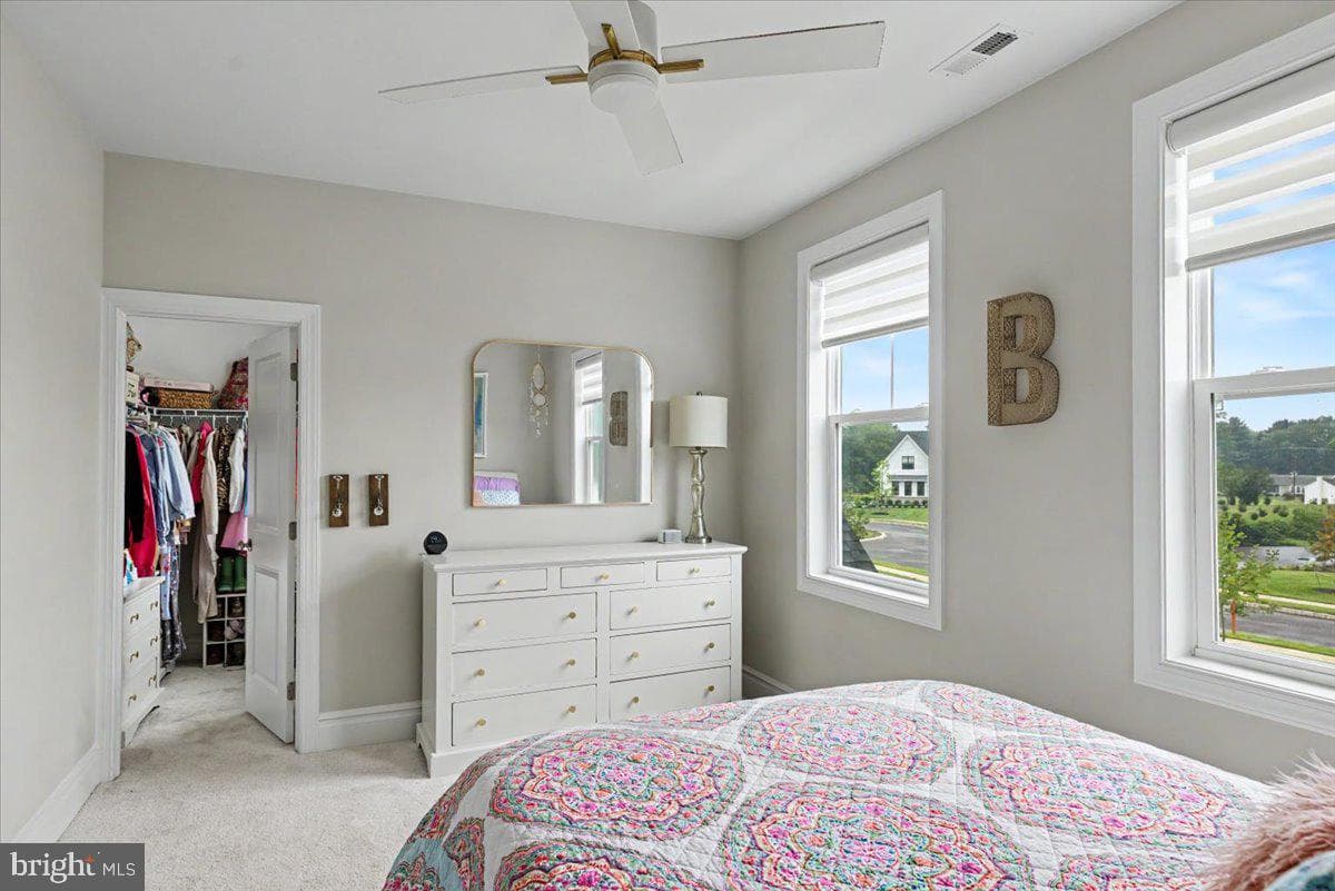 9 Foxtail Lane photo 40