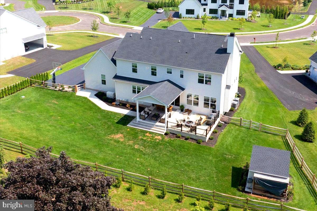 9 Foxtail Lane photo 66