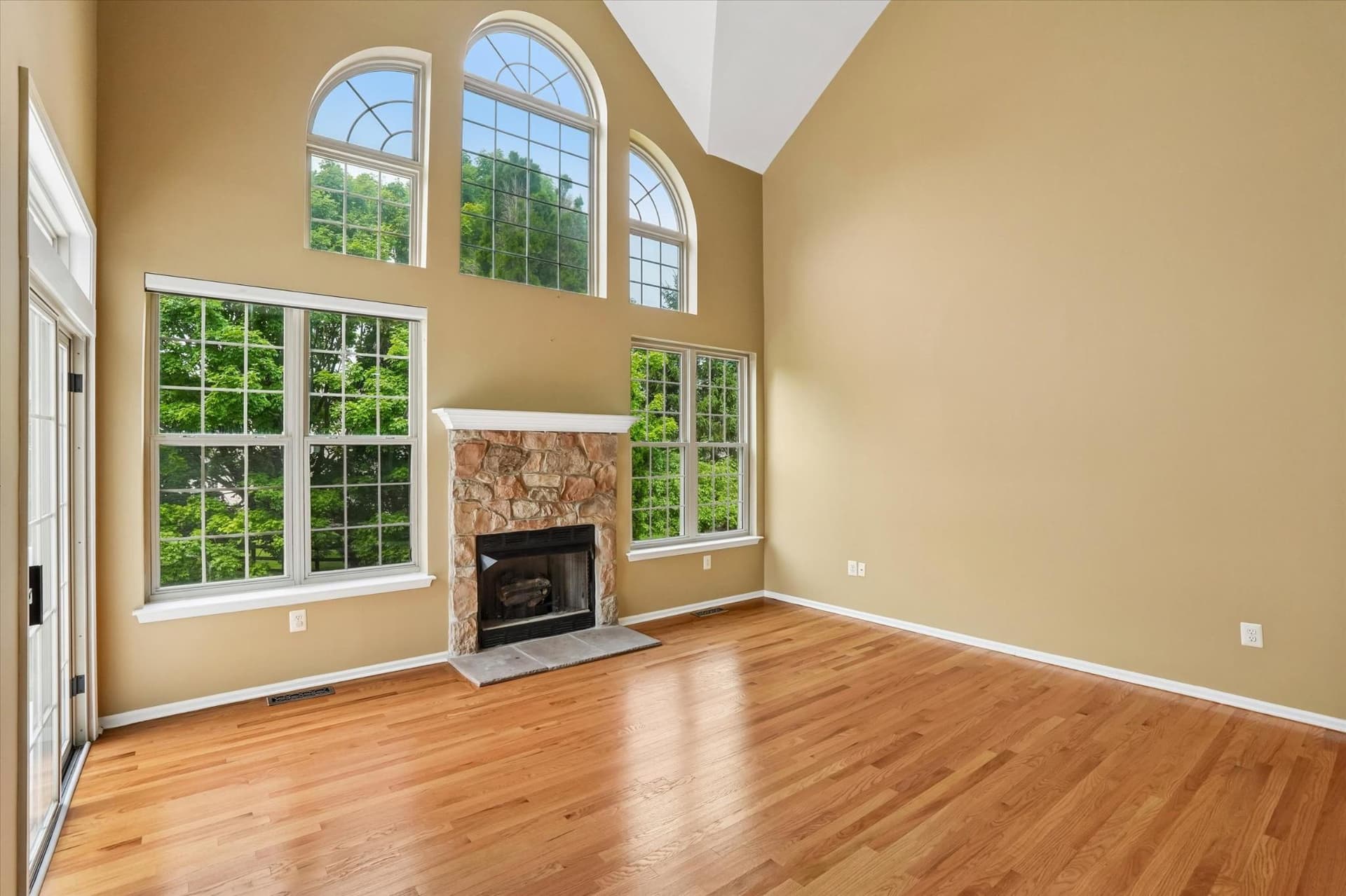 3891 Nanlyn Farm Circle photo 8