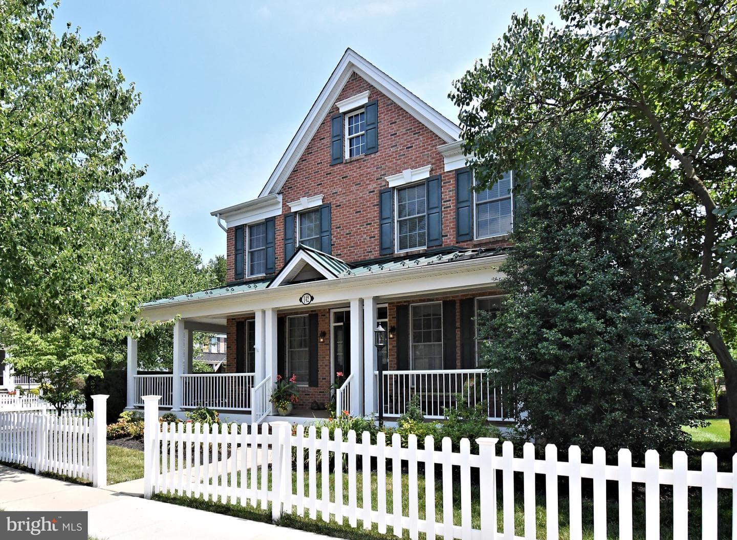 142 Cambridge Place photo 4