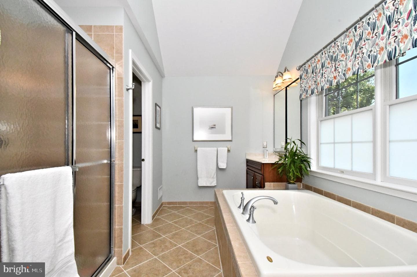 142 Cambridge Place photo 46