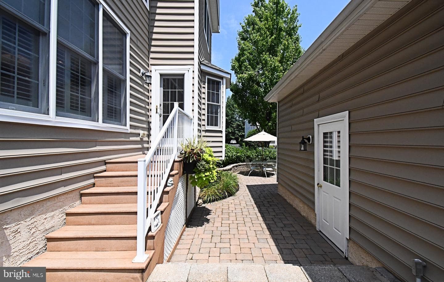 142 Cambridge Place photo 65