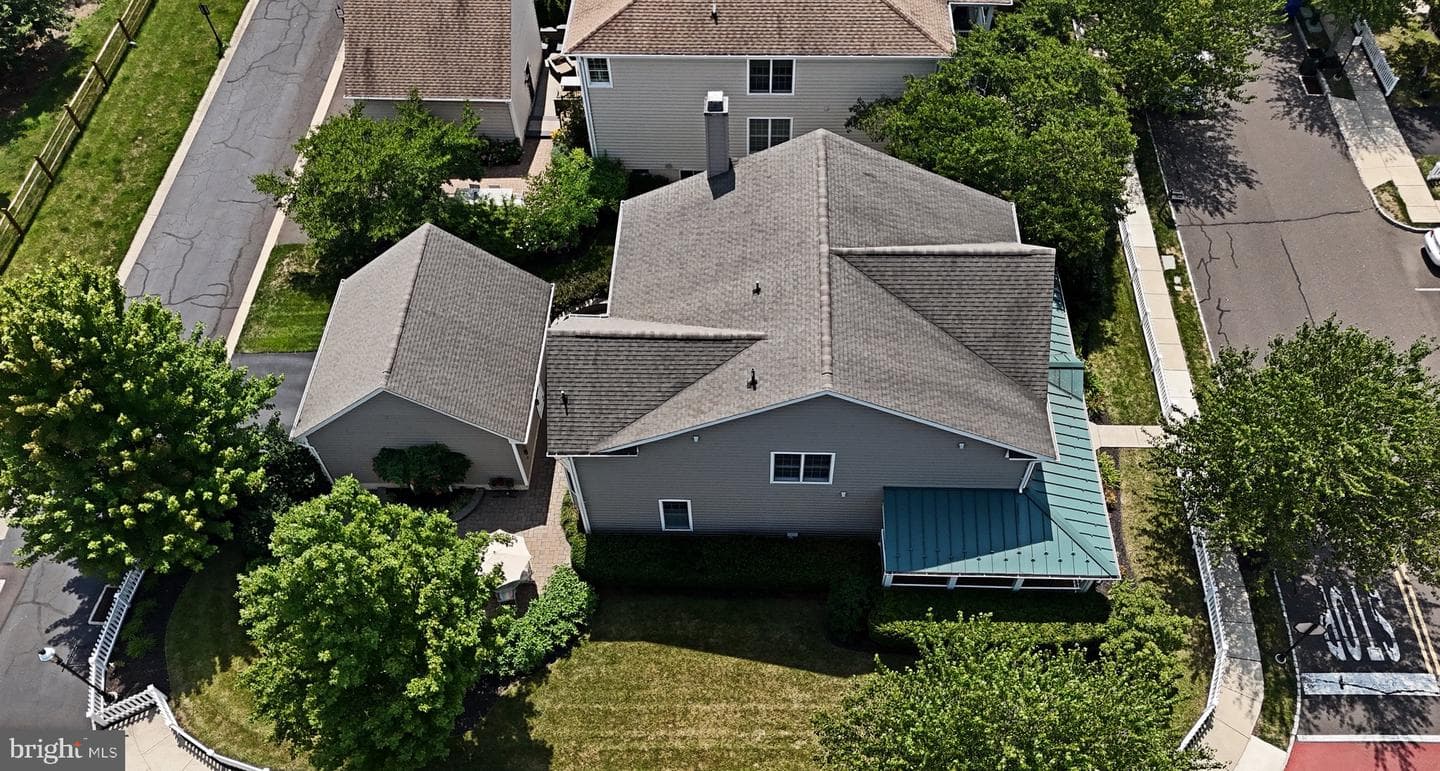 142 Cambridge Place photo 81