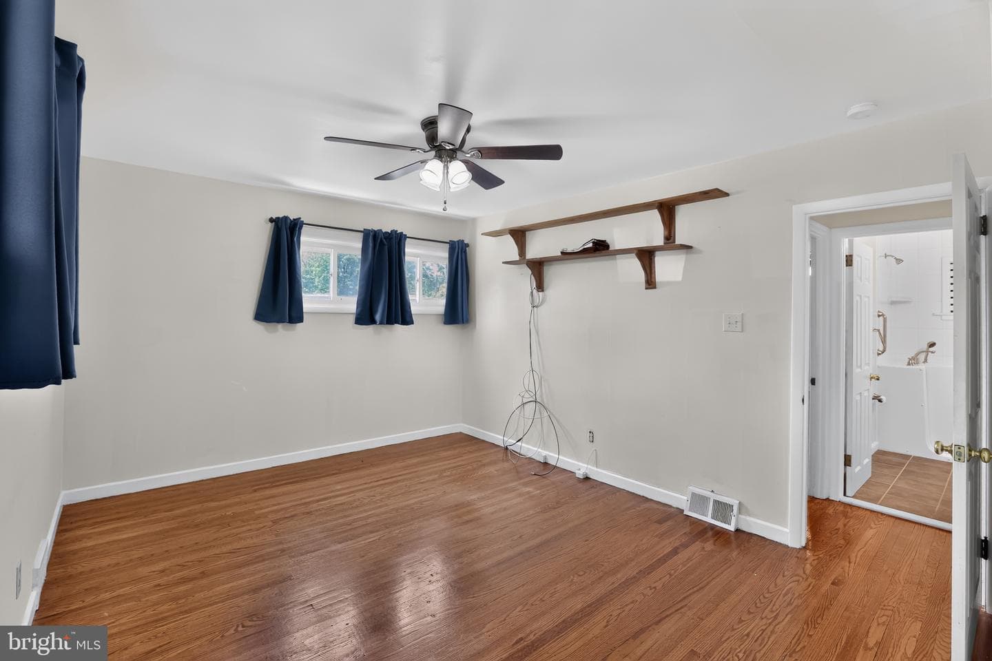 130 Acorn Drive photo 15