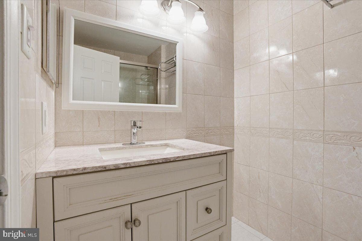 2606 Beacon Hill Drive photo 11