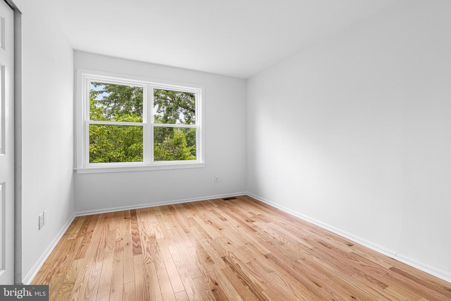 14 Brighton Place photo 22