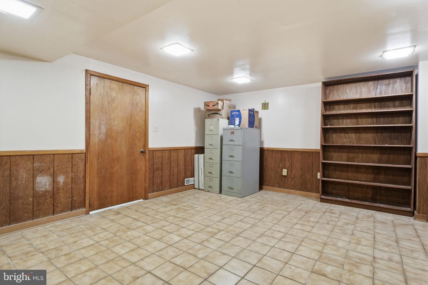 560 Lower Holland Road photo 41