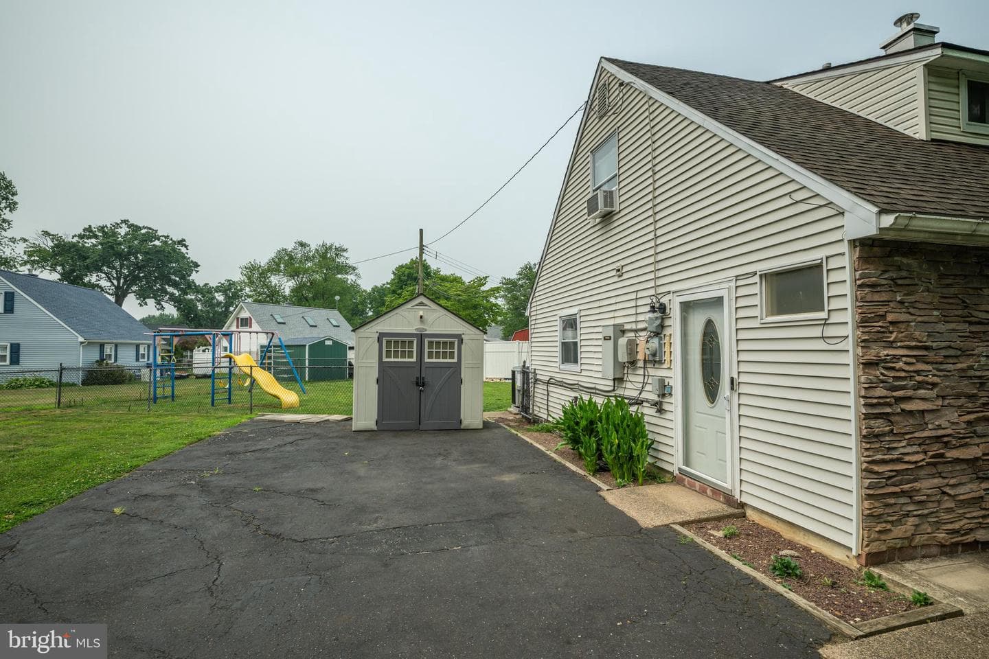 587 Arbor Road photo 5