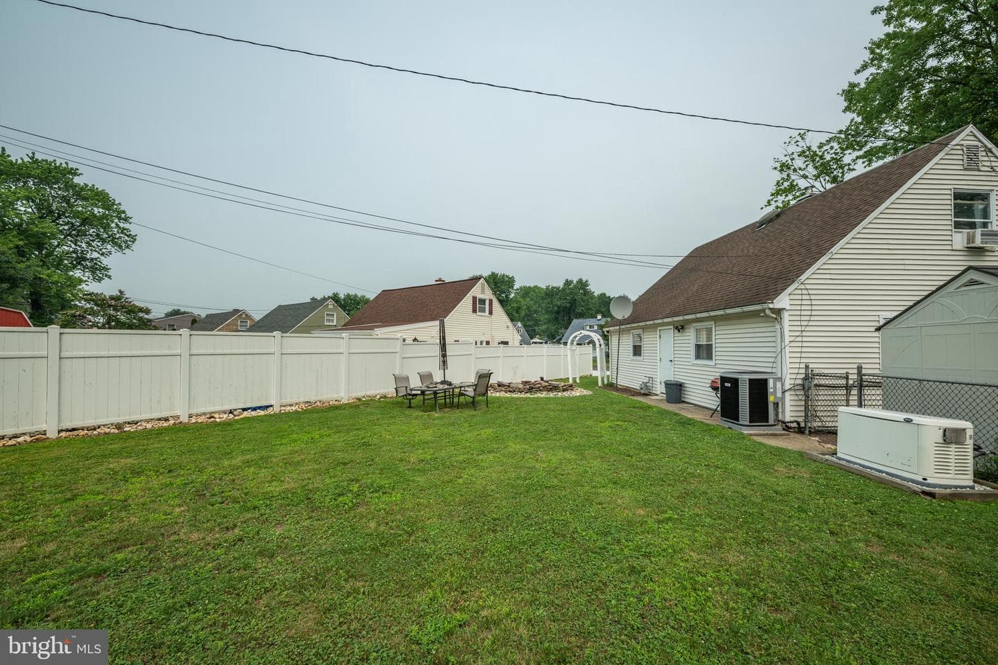 587 Arbor Road photo 6