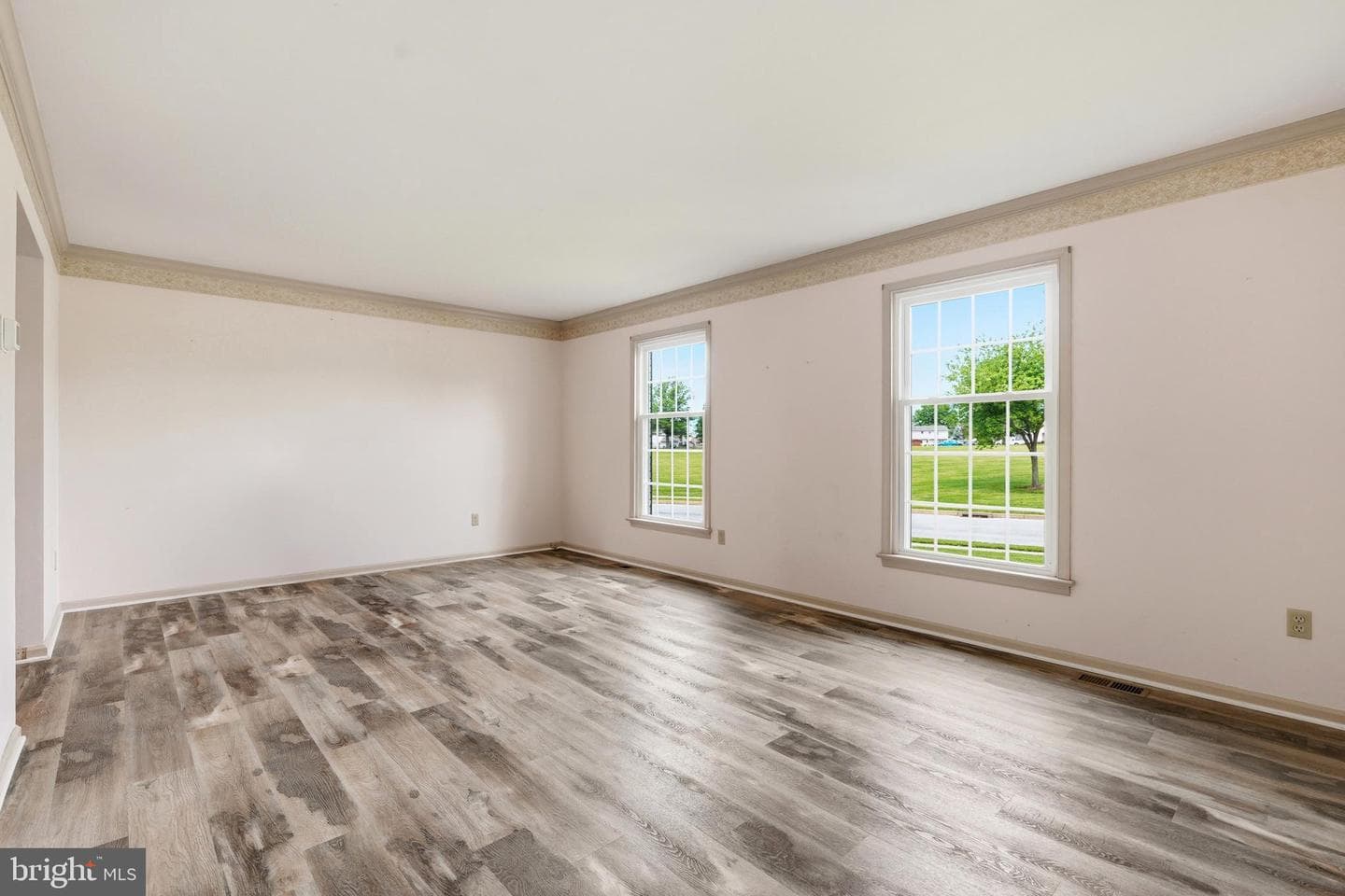 104 Noble Drive photo 4