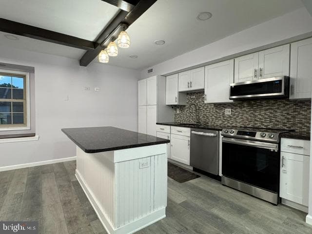1012 Burnley Court photo 3
