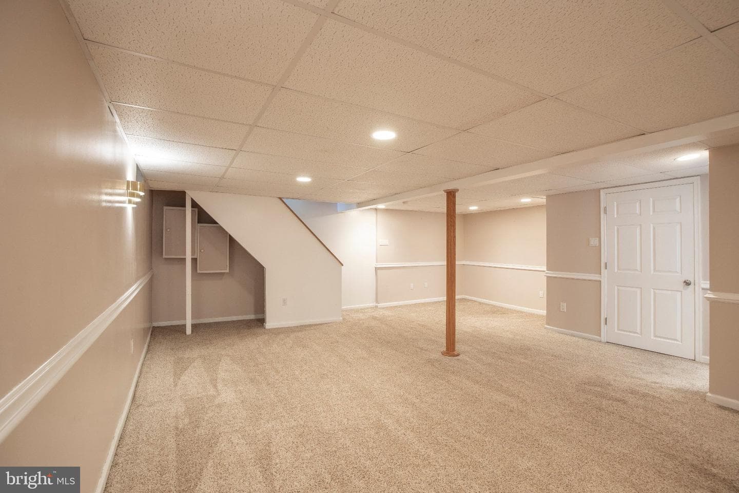 772 Clifford Street photo 35