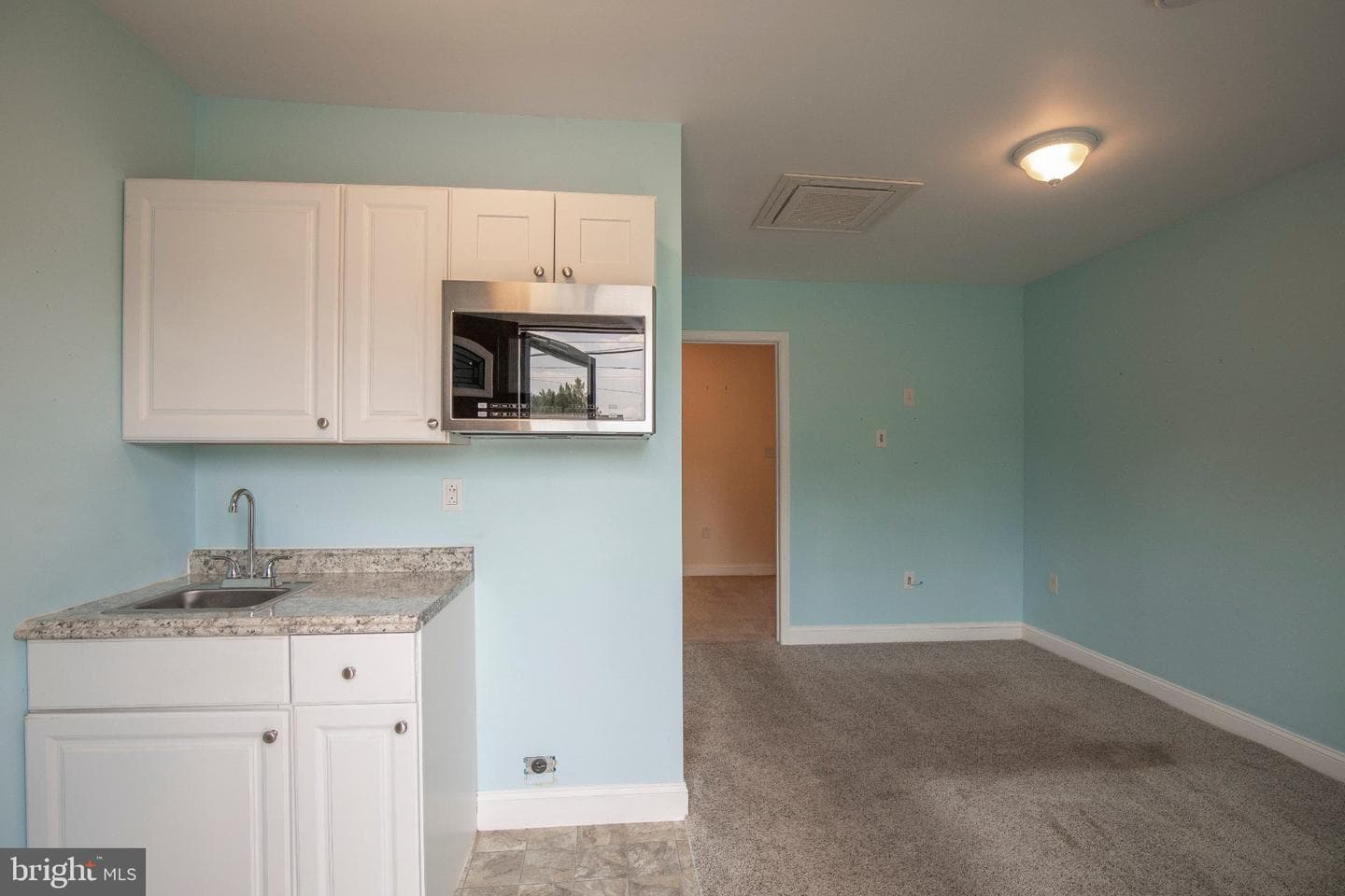 772 Clifford Street photo 43