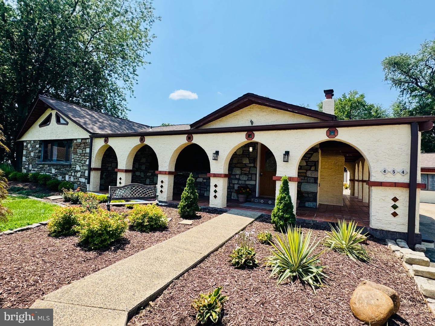 454 Dunksferry Road photo 11