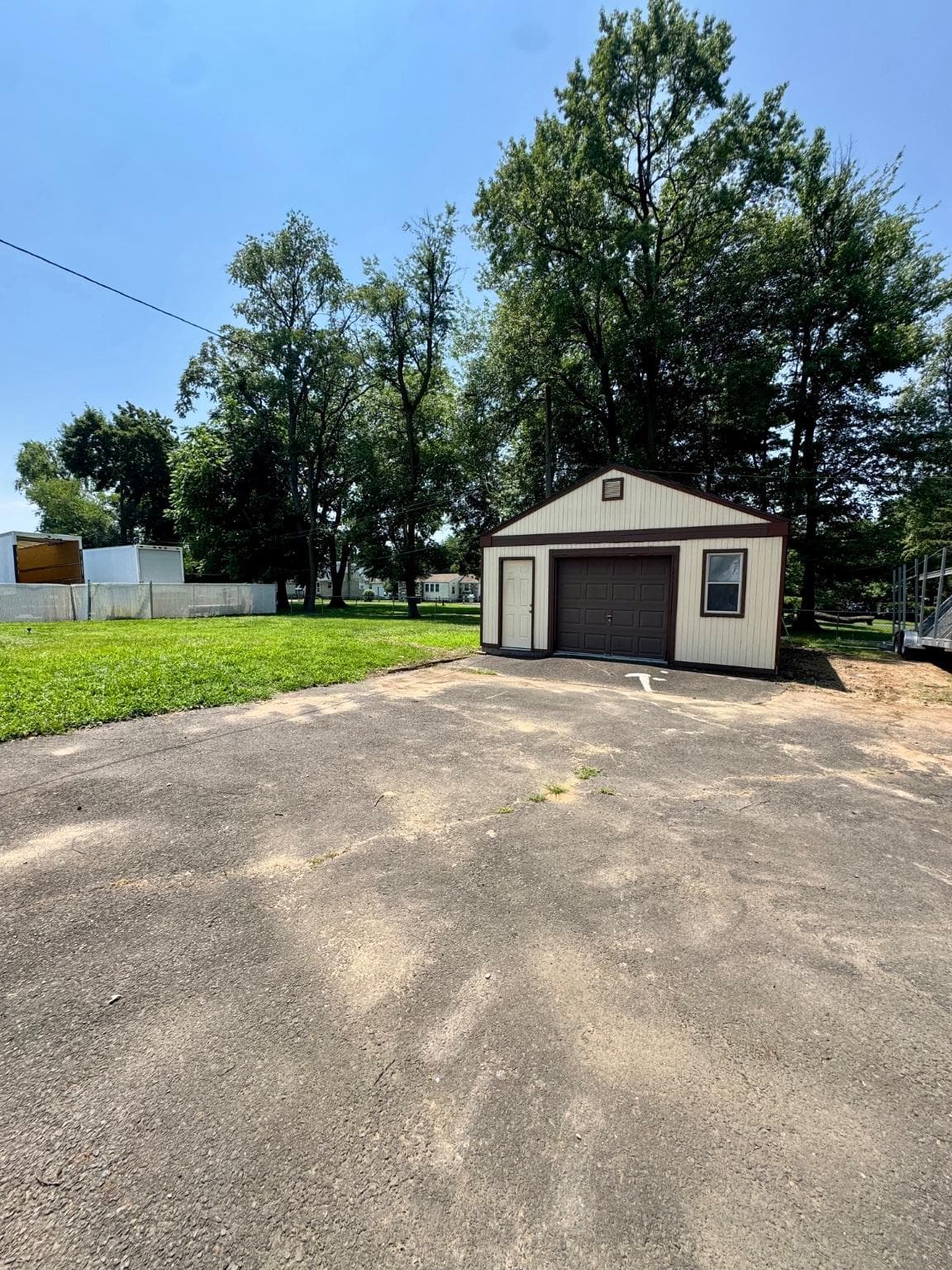 454 Dunksferry Road photo 18