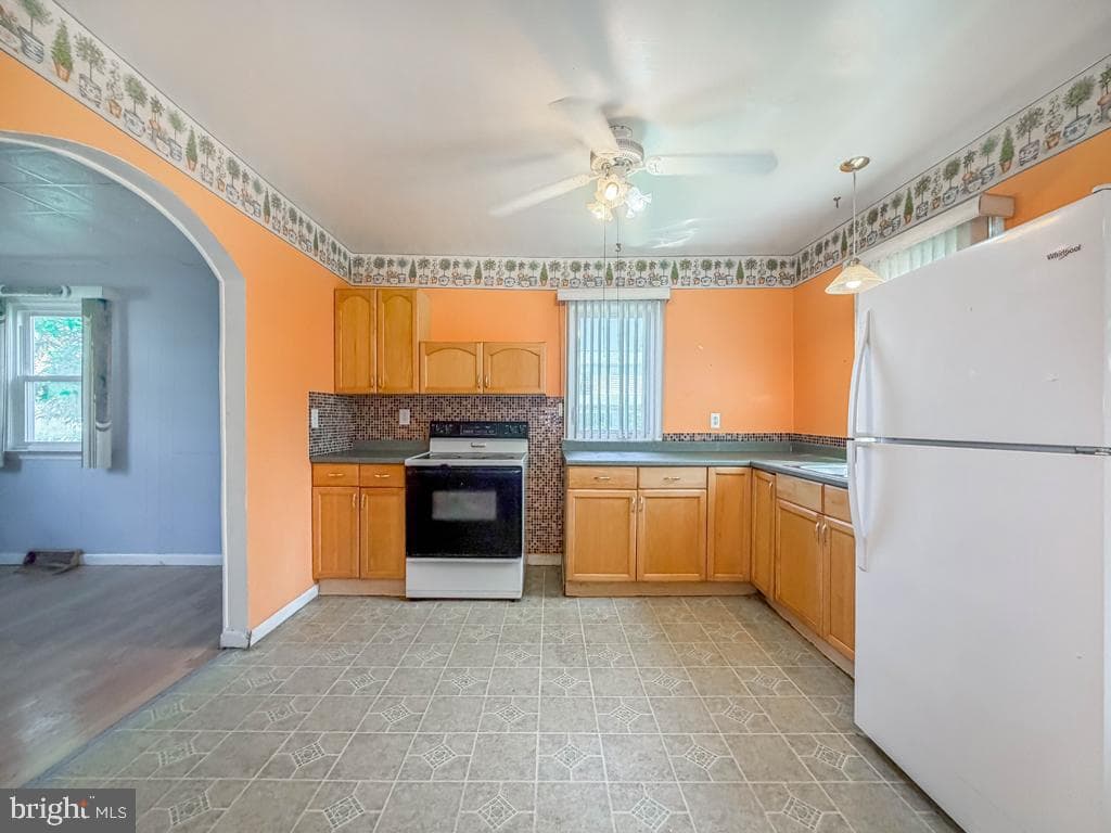 1005 Third Avenue photo 11