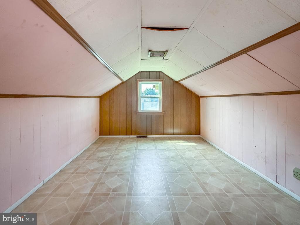 1005 Third Avenue photo 15