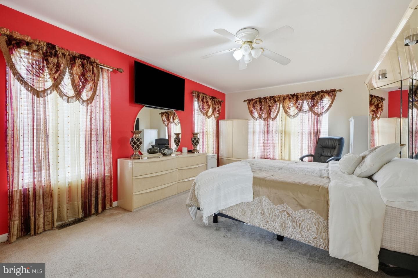 2347 Maple Avenue photo 25