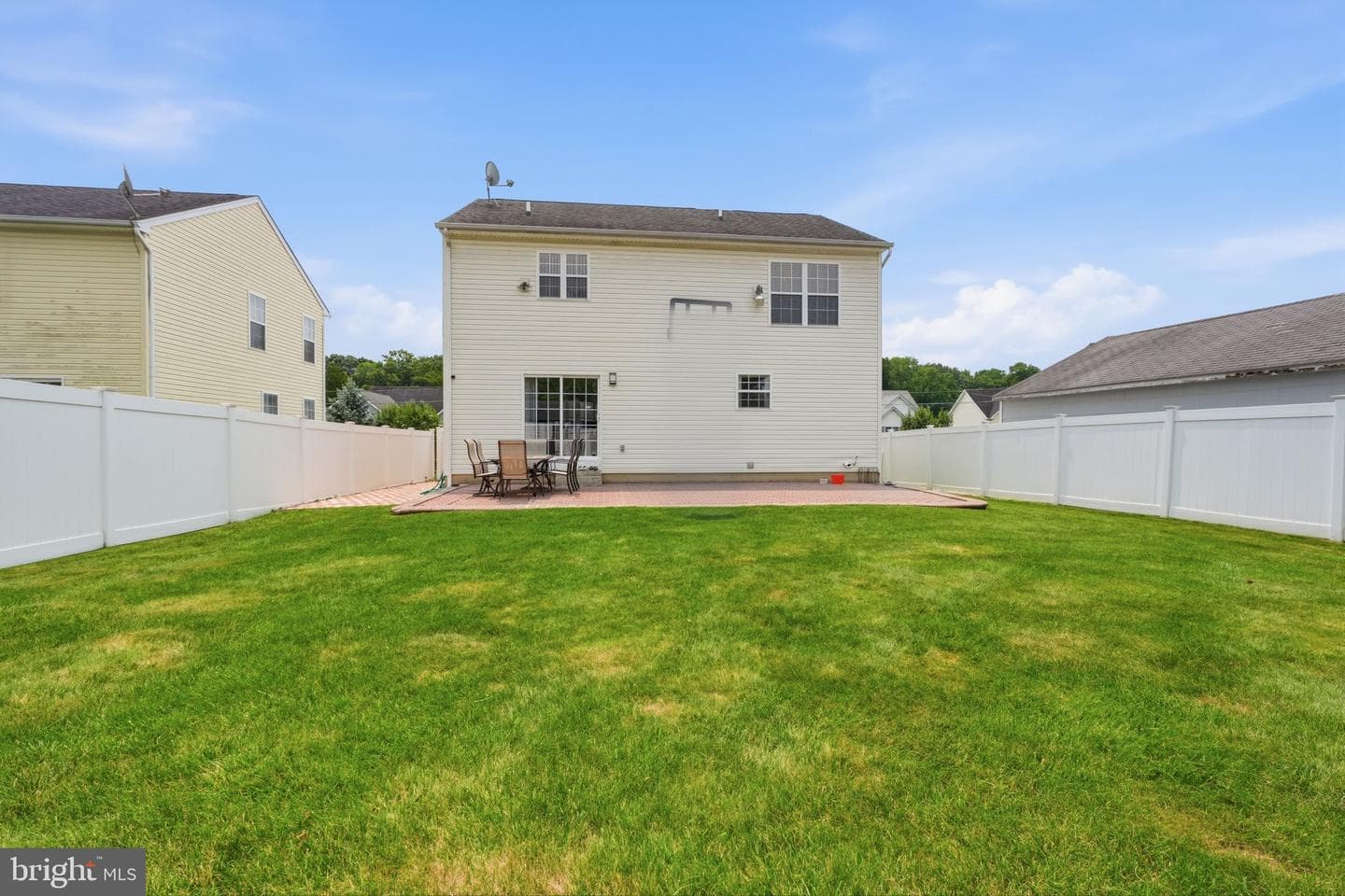 2347 Maple Avenue photo 43